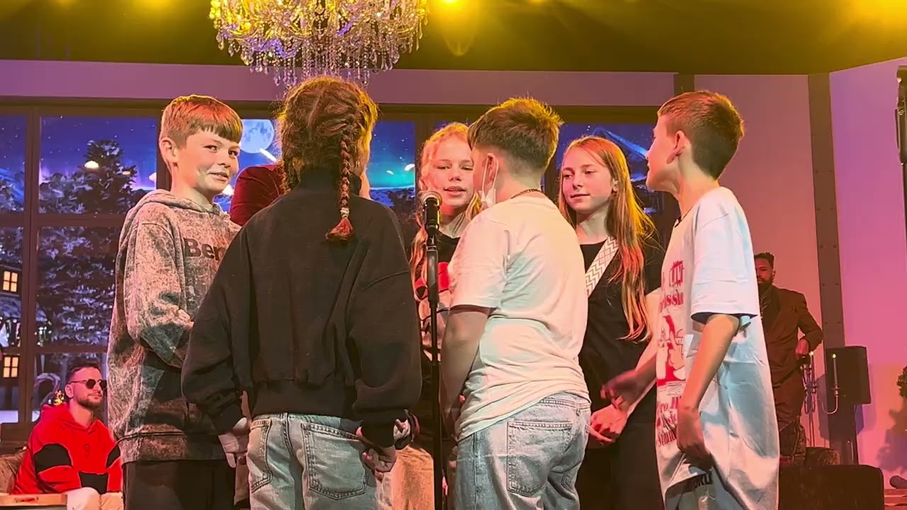 Sido’s Weihnachtsshow 2025 - „Mama hat gesagt“ Sido singt mit Kindern aus dem Publikum 