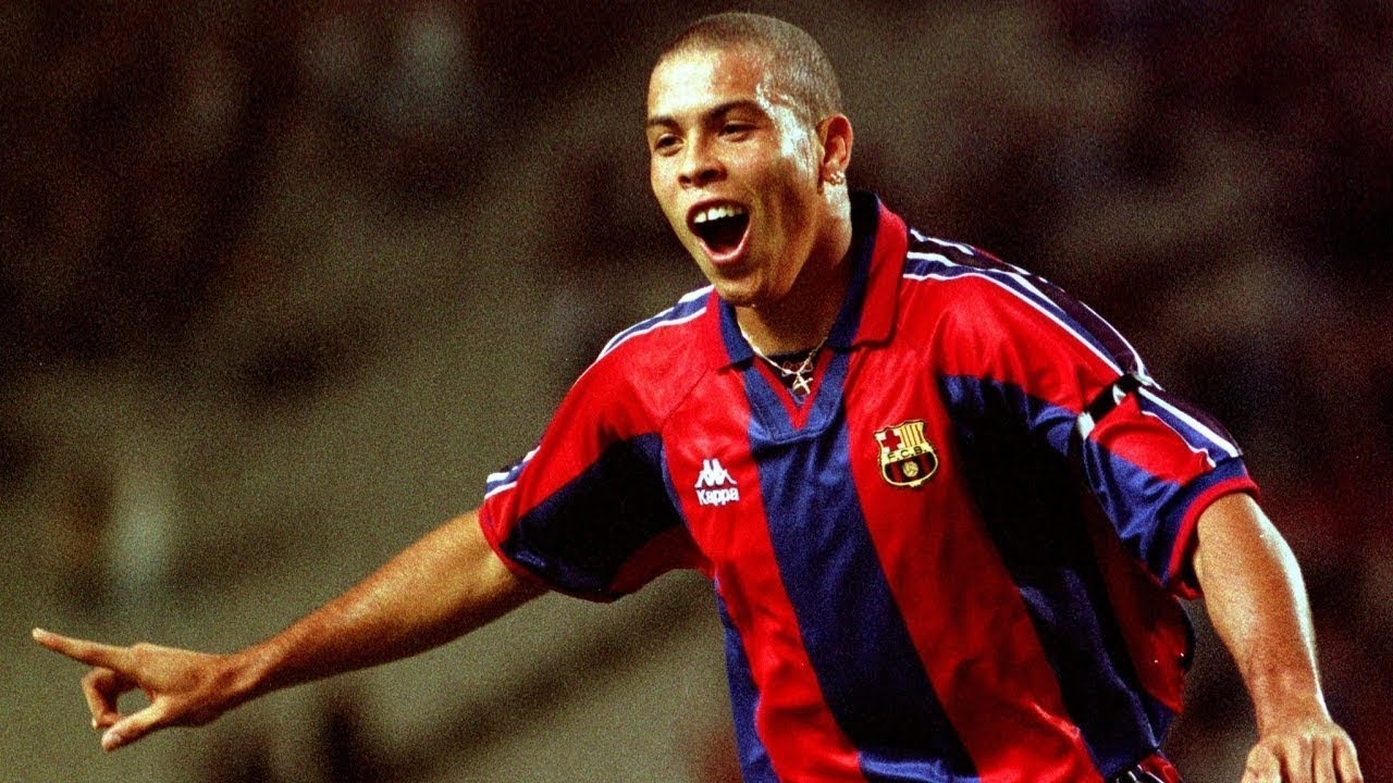 Ronaldo Fenomeno - Barcelona Dribble & Skills 1996/97