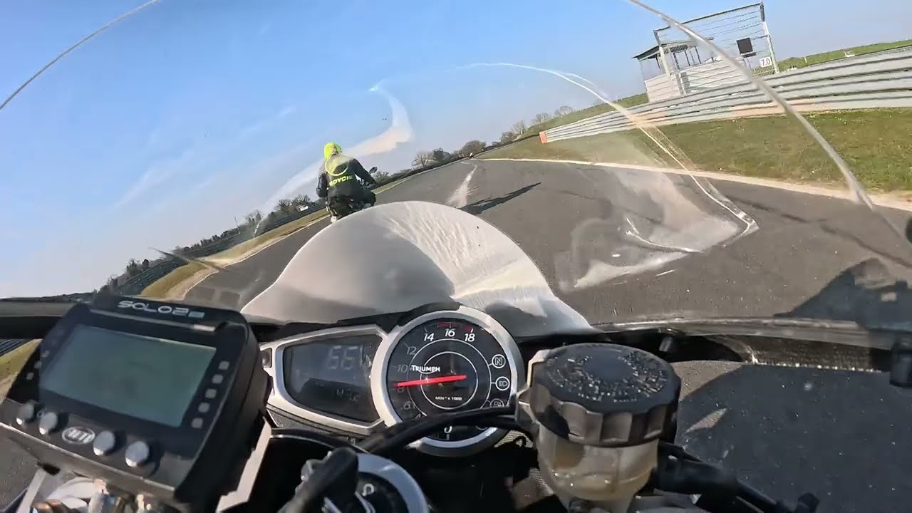 Snetterton 09-03-2025 bike test. Daytona 675.