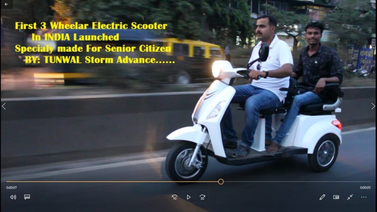 Indias first Three Wheel Electric Scooter by TUNWAL