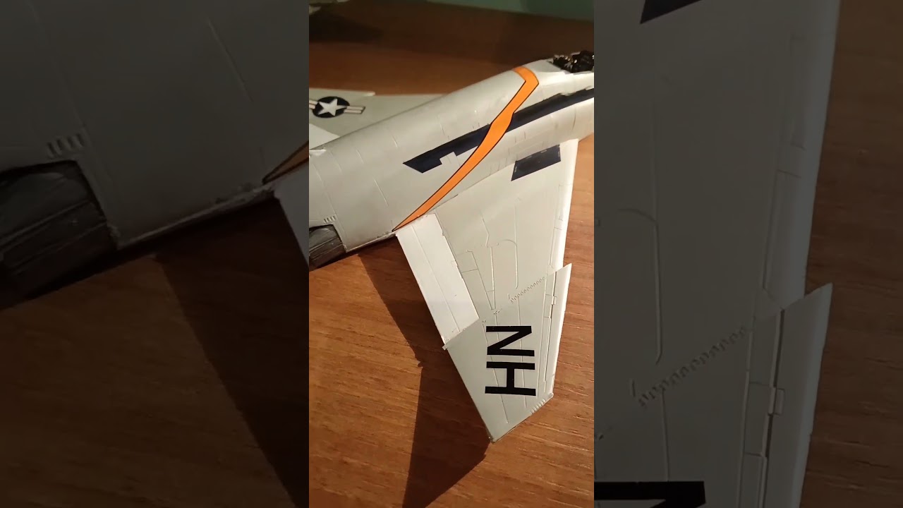 Phantom F4 J Project Change: from Jolly Rogers to VF114 Aardvarks