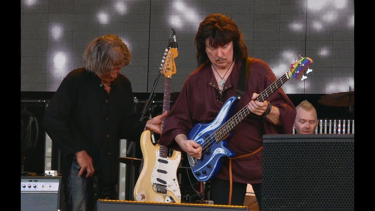 Ritchie Blackmore's Rainbow - Black Night - RITCHIE ON BASS - Rockfest, June 6, 2019yvin