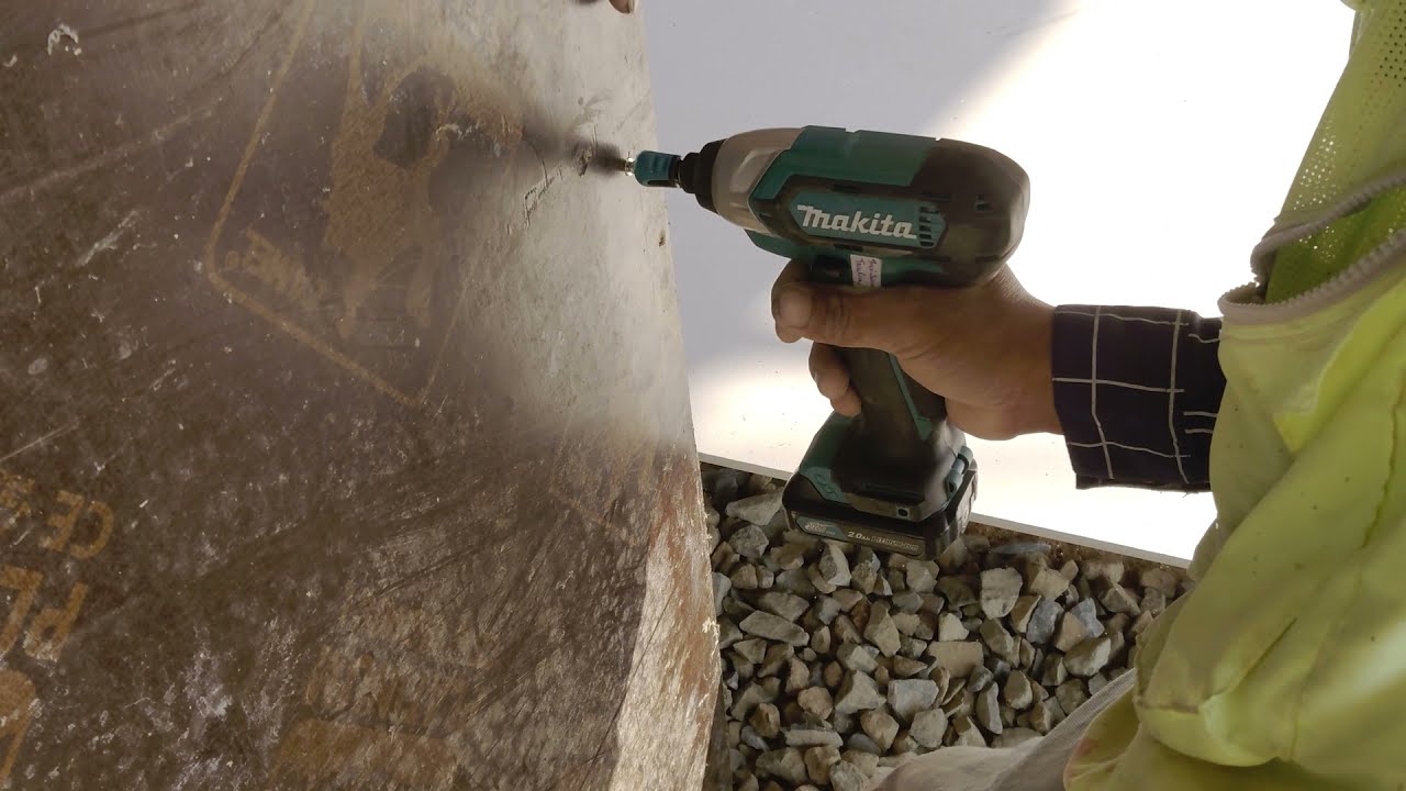 Makita TD110D Cordless Impact Driver 12V (110 N.m)