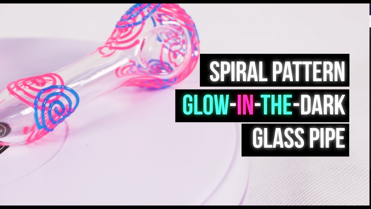 Spiral Pattern Glow-In-The-Dark Glass Pipe | PuffingBird.com