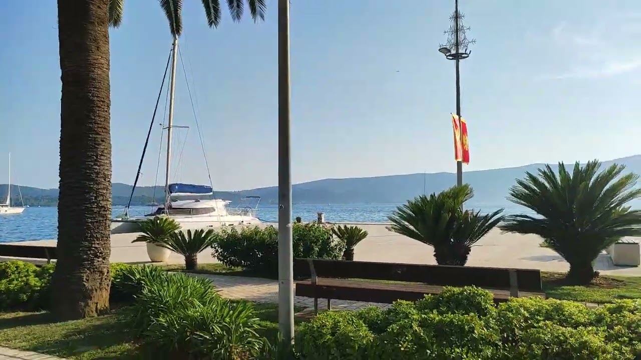 Caminata por Riba en Tivat, Montenegro