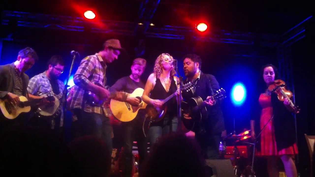 Amy Helm & The Handsome Strangers (w/ New Sweden) - 
