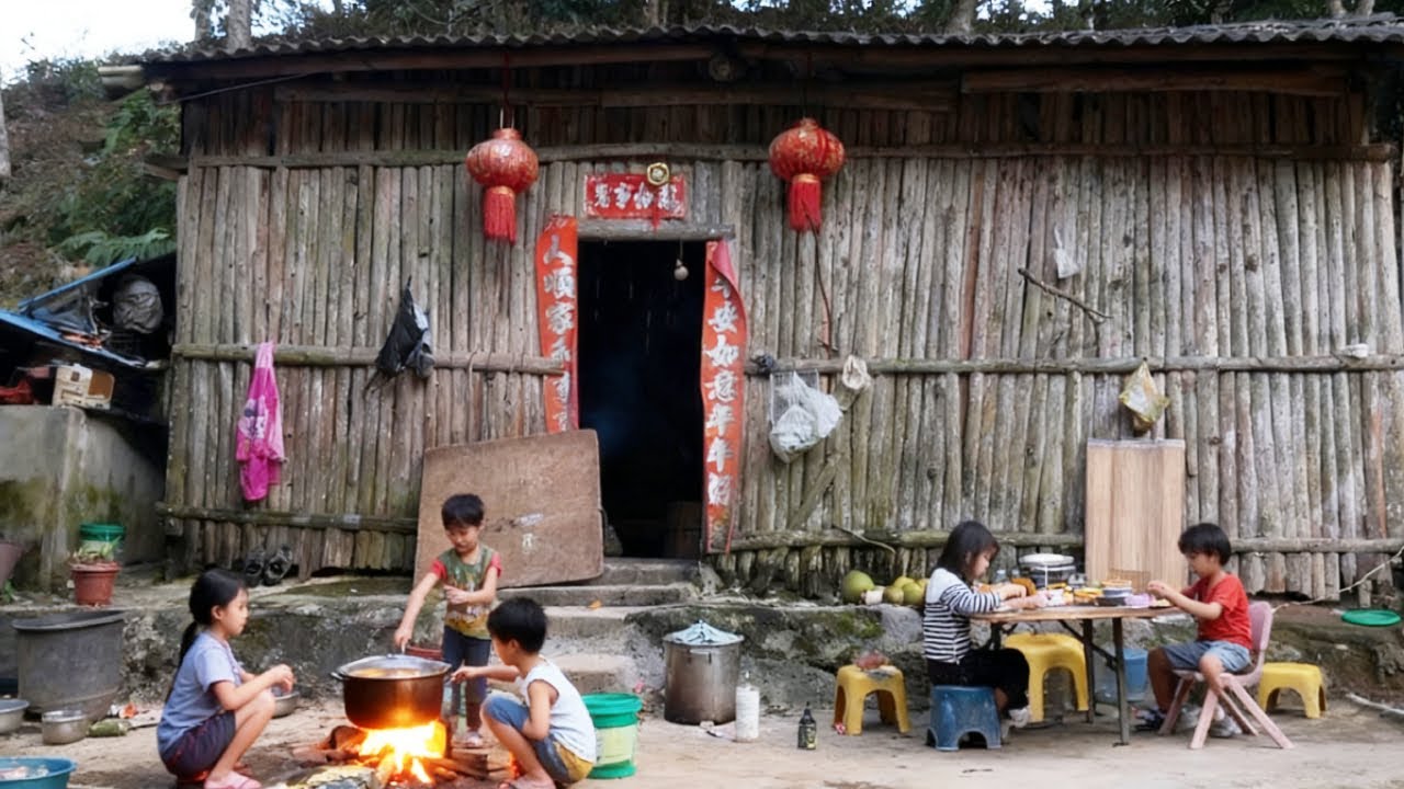 【一家七口隐居深山】爸爸山里做工孩子分工明确做好饭等爸爸，下一秒爸爸奖励孩子新拖鞋#农村生活#vlog#山居生活