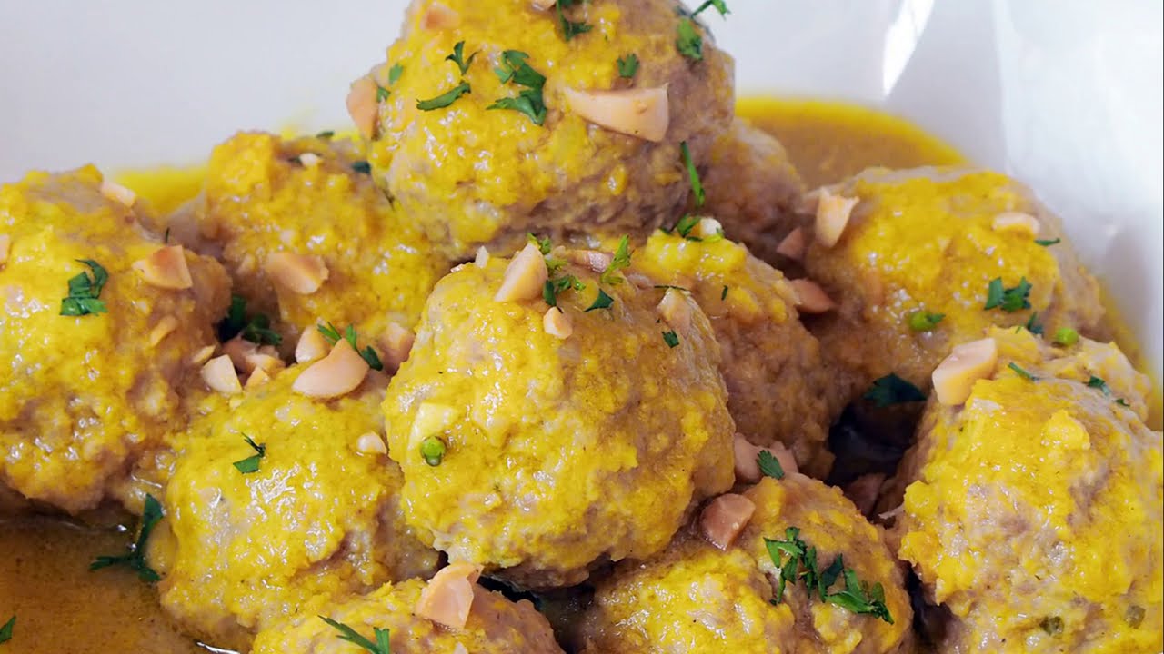 ALBÓNDIGAS en SALSA de CACAHUETE y CURRY sin freír