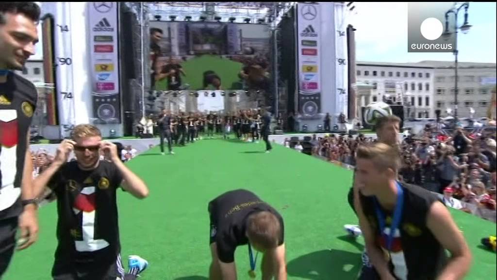 Berlin feiert die Rückkehr der WM-Helden