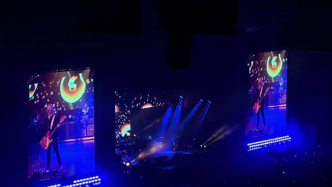 Paul McCartney (27)