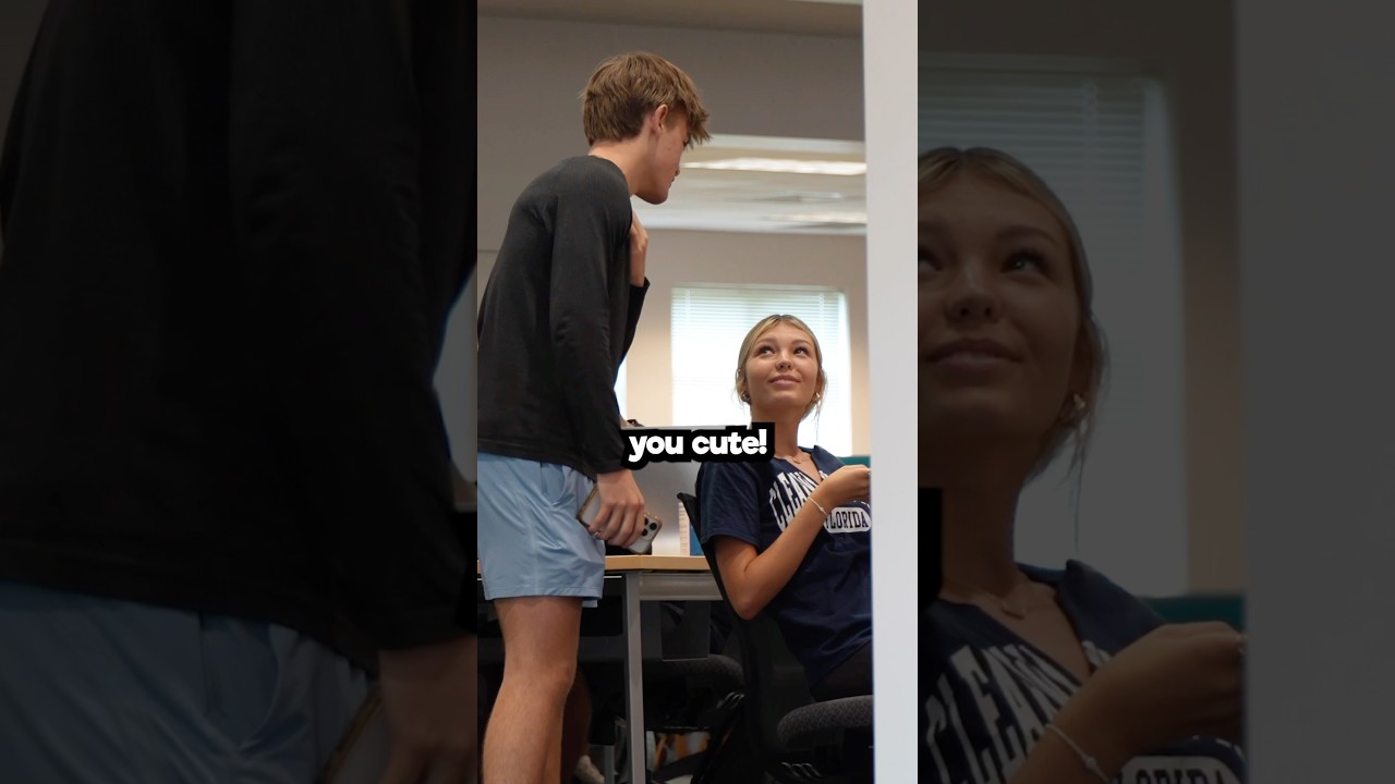 Знакомлюсь с девушками в библиотеке колледжа!