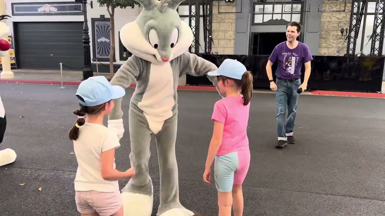 Dancing with the Looney Tunes