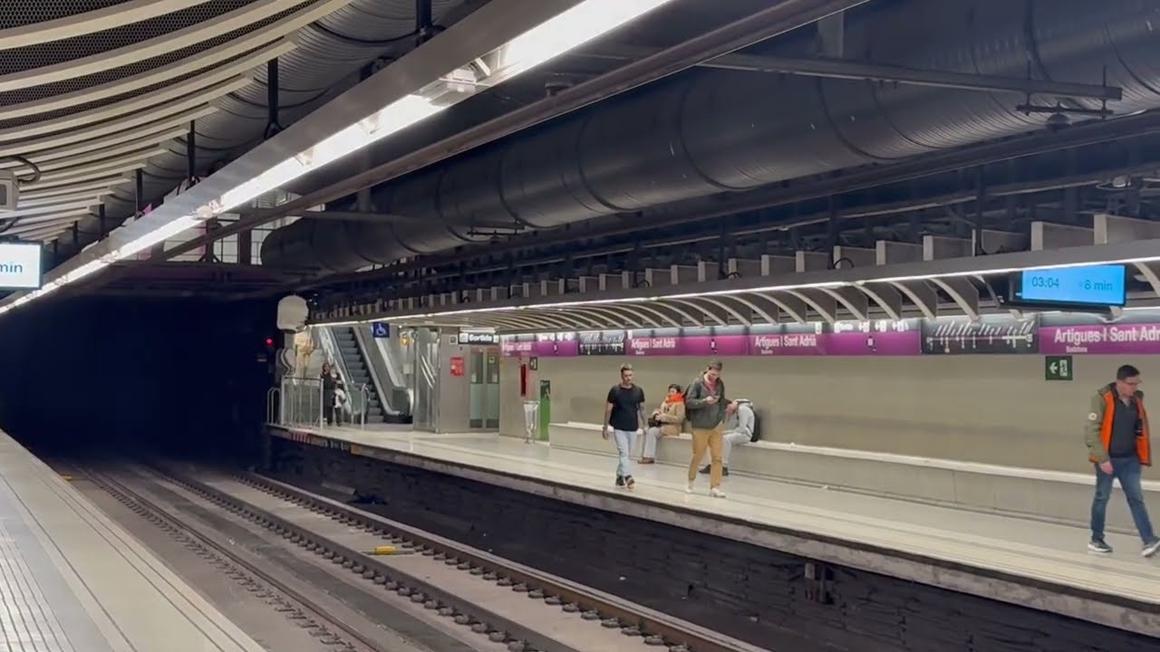 Metro de Barcelona L2 Trayecto de Artigues I Sant Adrià a Pep Ventura en Serie 9041