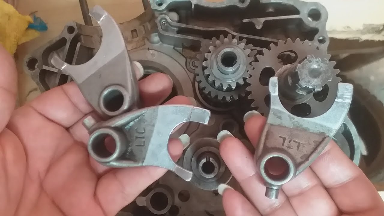 Como colocar horquillas de caja de cambios 125, 150, 200