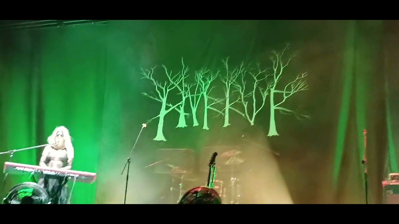 Myrkur - Odins sang HD Live From Istanbul 2025