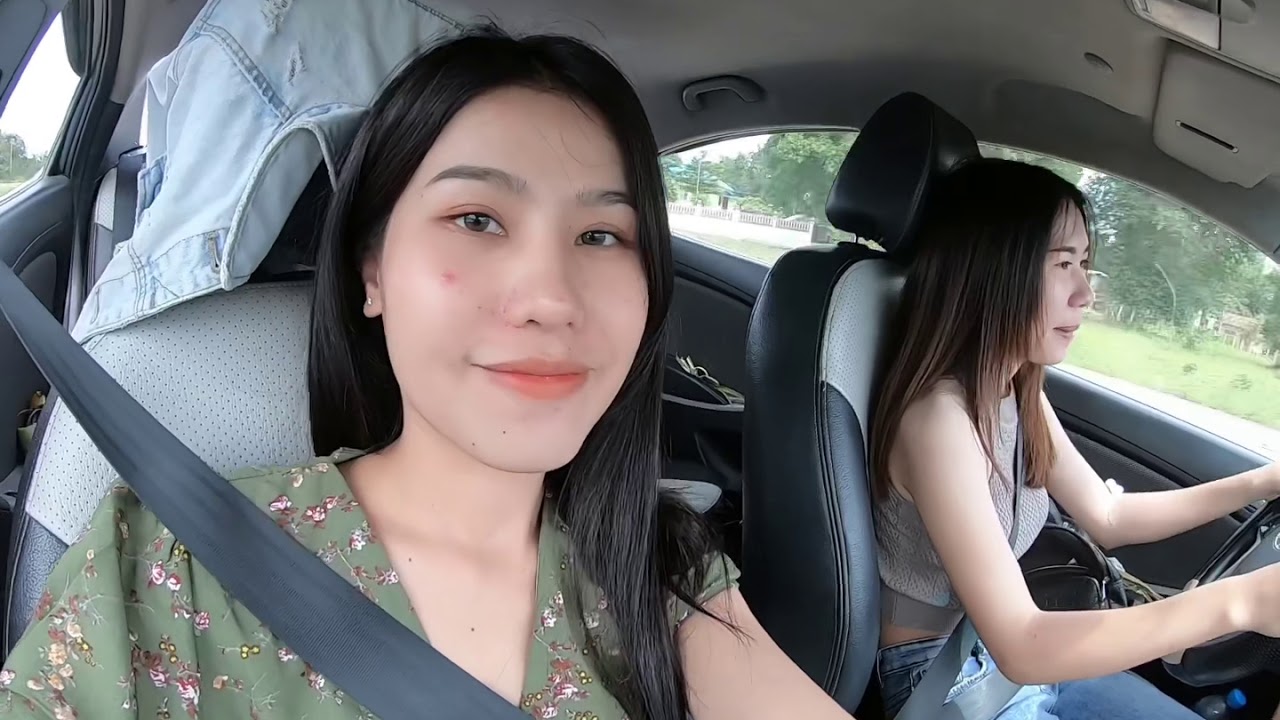 สาวลาวสะหวันนะเขตพาเลาะเมืองมุกดาหาร//Lao girl in Savannakhet