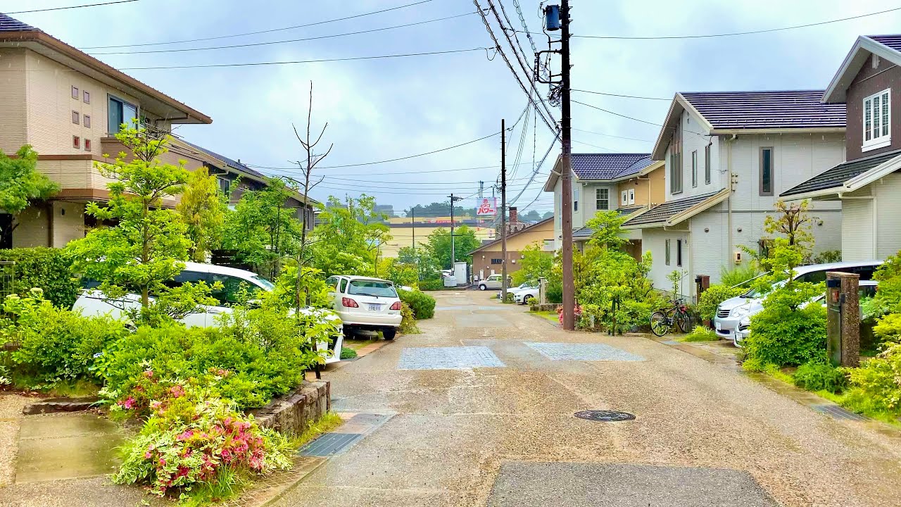 4K Japan Walk - Heavy Rainy Day | Modern Japanese Houses | Residential Walking Tour in Nagoya