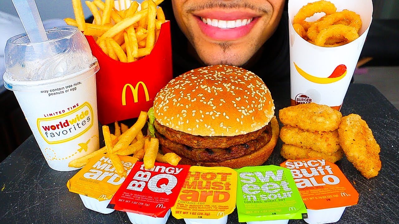 ASMR MCDONALDS BURGER KING IMPOSSIBLE DOUBLE WHOPPER CHICKEN NUGGETS OREO MCFLURRY ONION RINGS JERRY