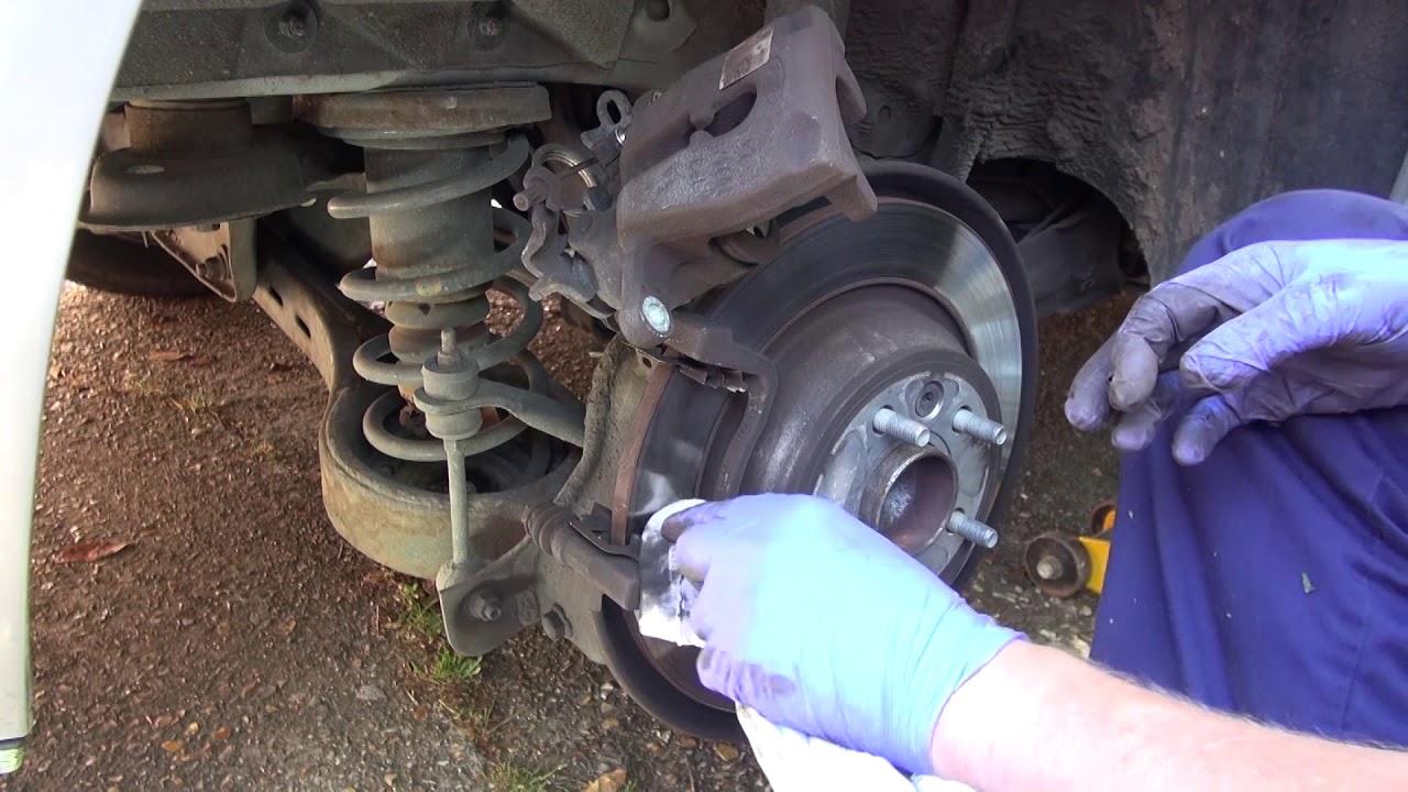 Замена тормозных колодок Ford Mondeo Mk4