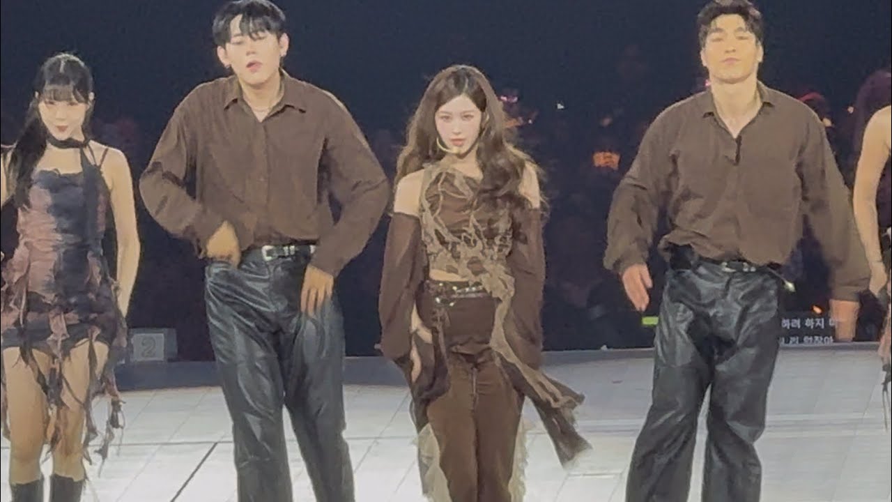 260124 TWICE SANA - DECAFFEINATED - LA DAY 3