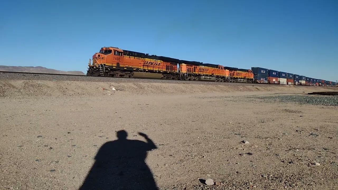 Monster WB BNSF Port Stack Train At Daggett CA! #bigbossrailfanner