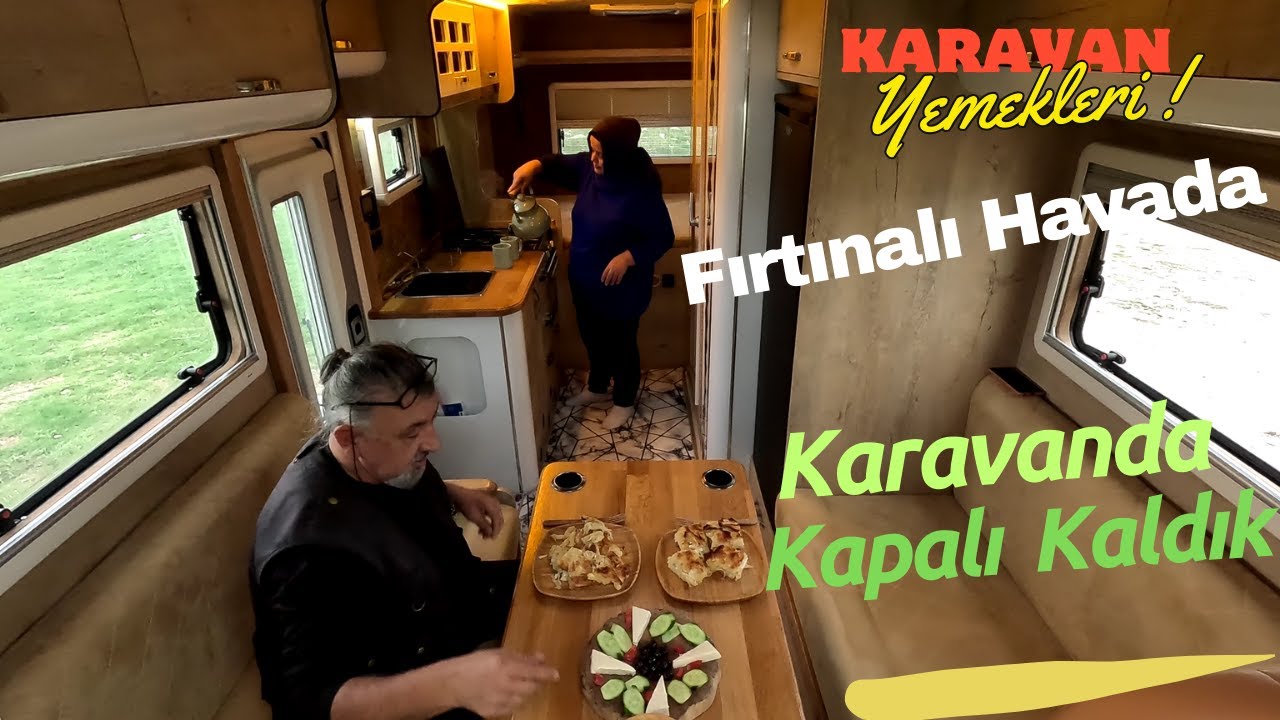 Мы остались в караване во время ненастной погоды и приготовили вкусную караванную еду.