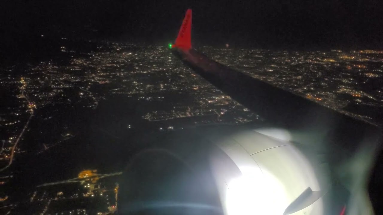 Ryanair B38M night takeoff runway 06 at Napoli Capodichino