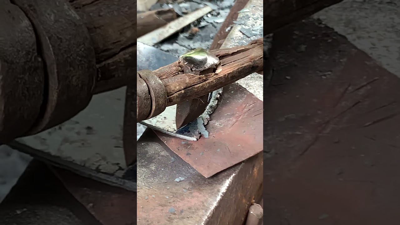 traditional crowbar. #metalwork  craftsmanship #fiorgin #handforged