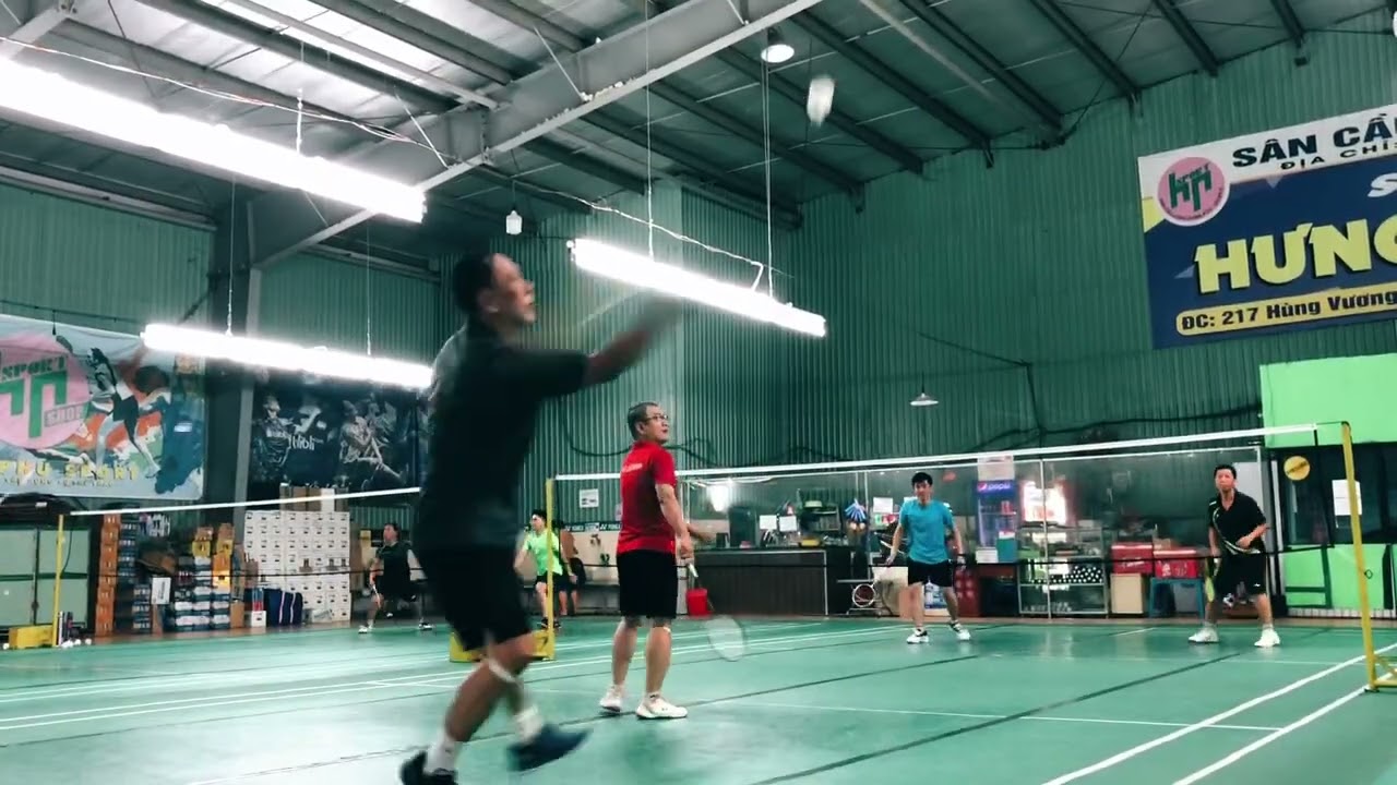 #badminton, #trickshot, U50 Vs U30…vẫn còn ngon…^^…Bao đôi vẫn tốt…!