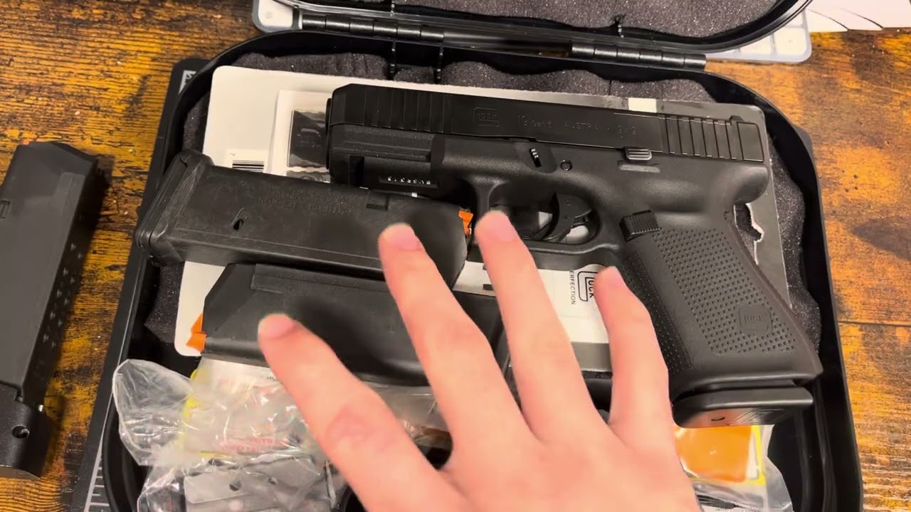 Распаковка Glock 19 Gen 5 MOS | Король переноски?