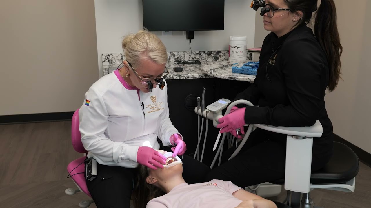 Orascoptic Ergonomic Dental Loupes - Using ergo / deflection loupes for maxillary anterior teeth.