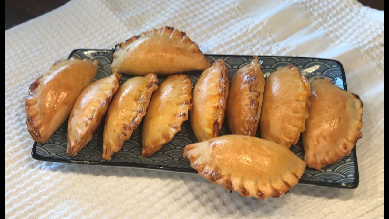 Rissois, ou pasteis de carne no forno