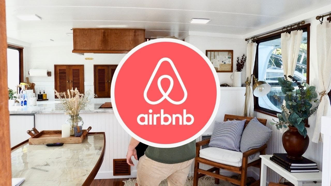 DIY BOAT Airbnb