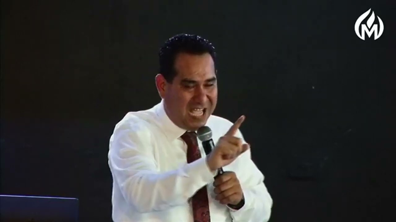 Vida en santidad, Pastor: Elías Páez