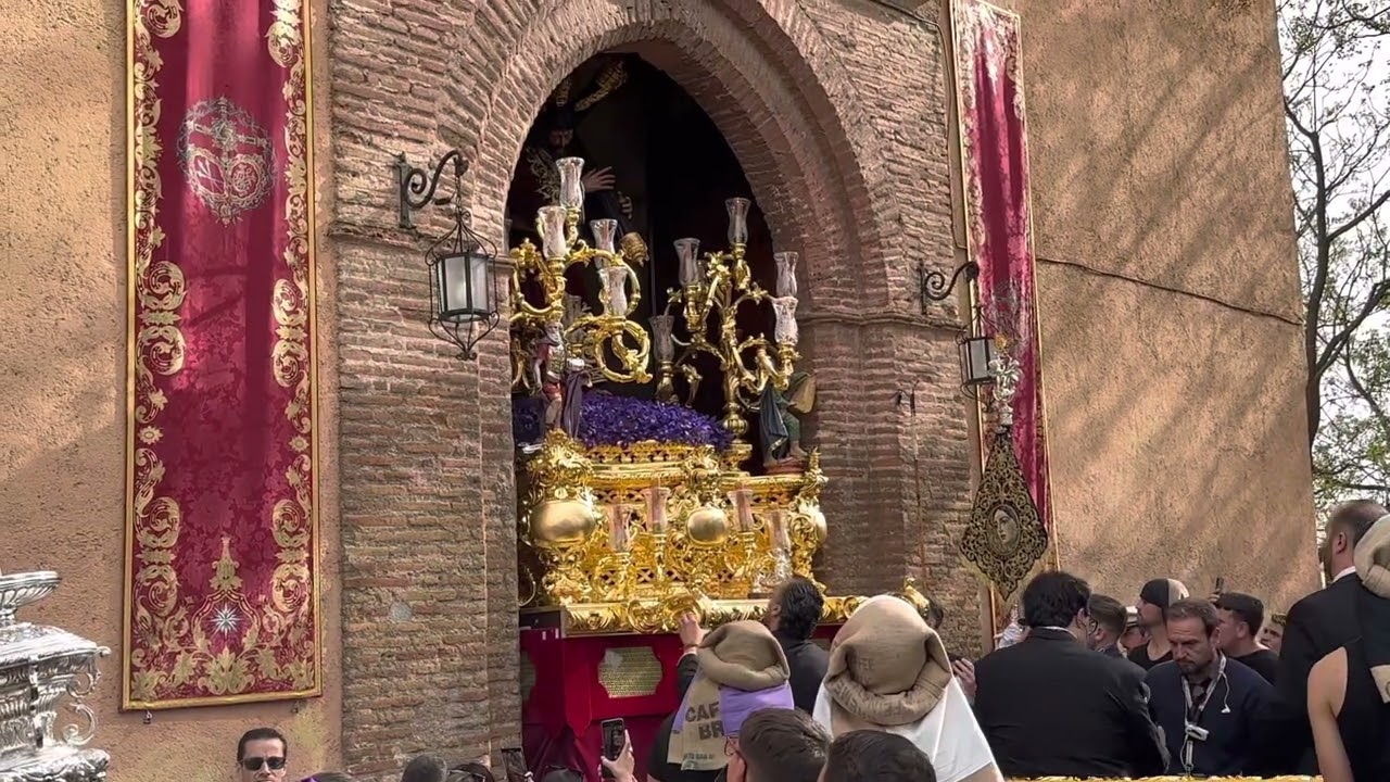 Salida Cristo de la Pasión Granada 2023 1/2