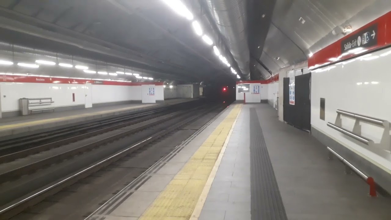 Megafonias en la estación de Recoletos