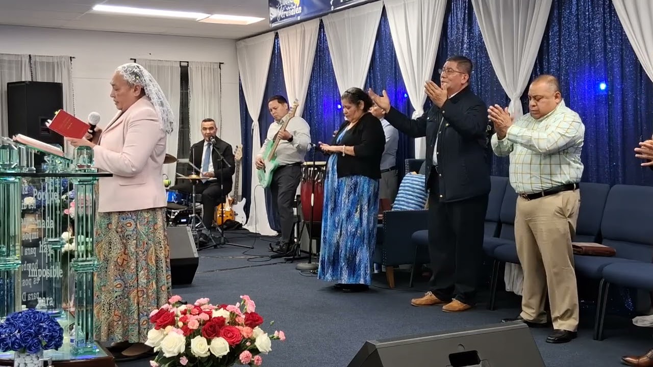 Alabanzas hna Antonia Flores y los coros hna Flor Flores 2do culto de consagración 
