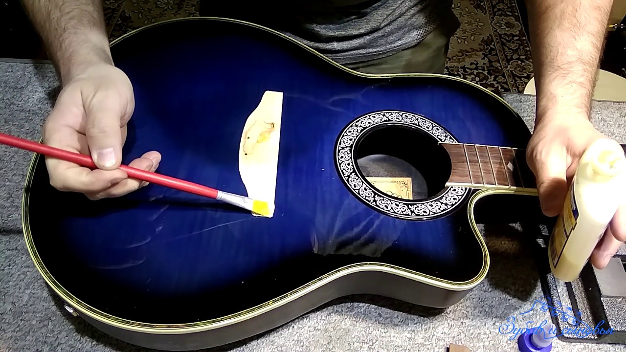 Приклейка подставки на гитаре типа Ovation