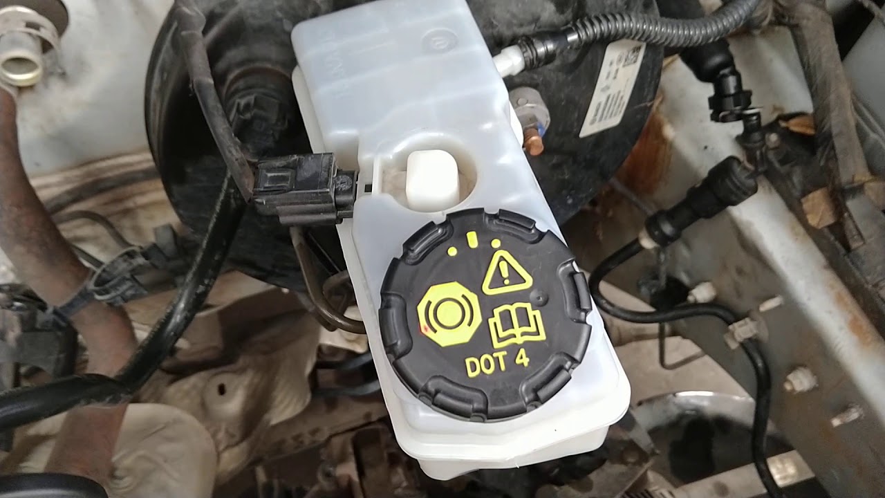 Como Tirar Remover Reservatório Do Óleo Freio ABS Novo Sandero Logan 1.0 12v 3 Cilindros B4d!