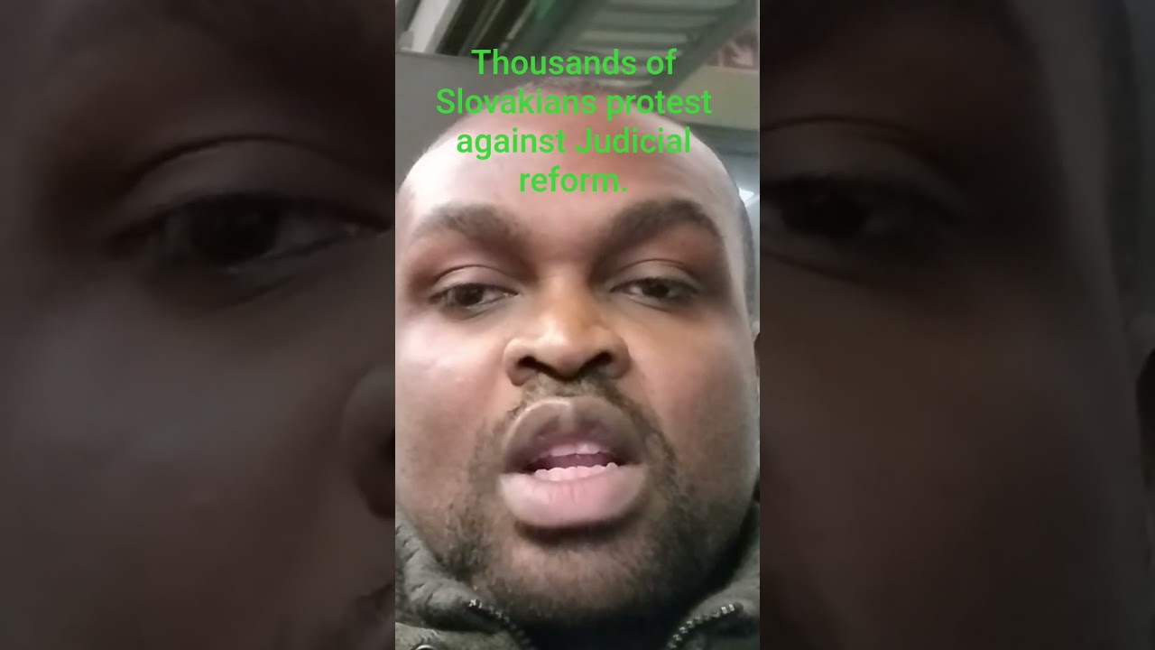 Тысячи людей протестуют в Словакии против судебных реформ правительства Фицо. @Slovakia @veto Cha...