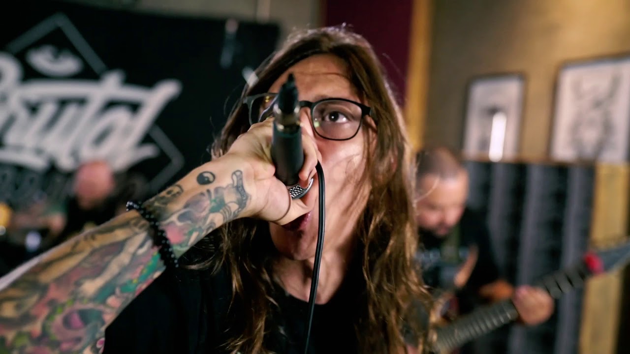 John Wayne - Amuleto | Brutal Sessions