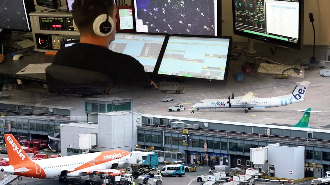 Private Pilots Visit Inside Manchester International (EGCC) Air Traffic Control