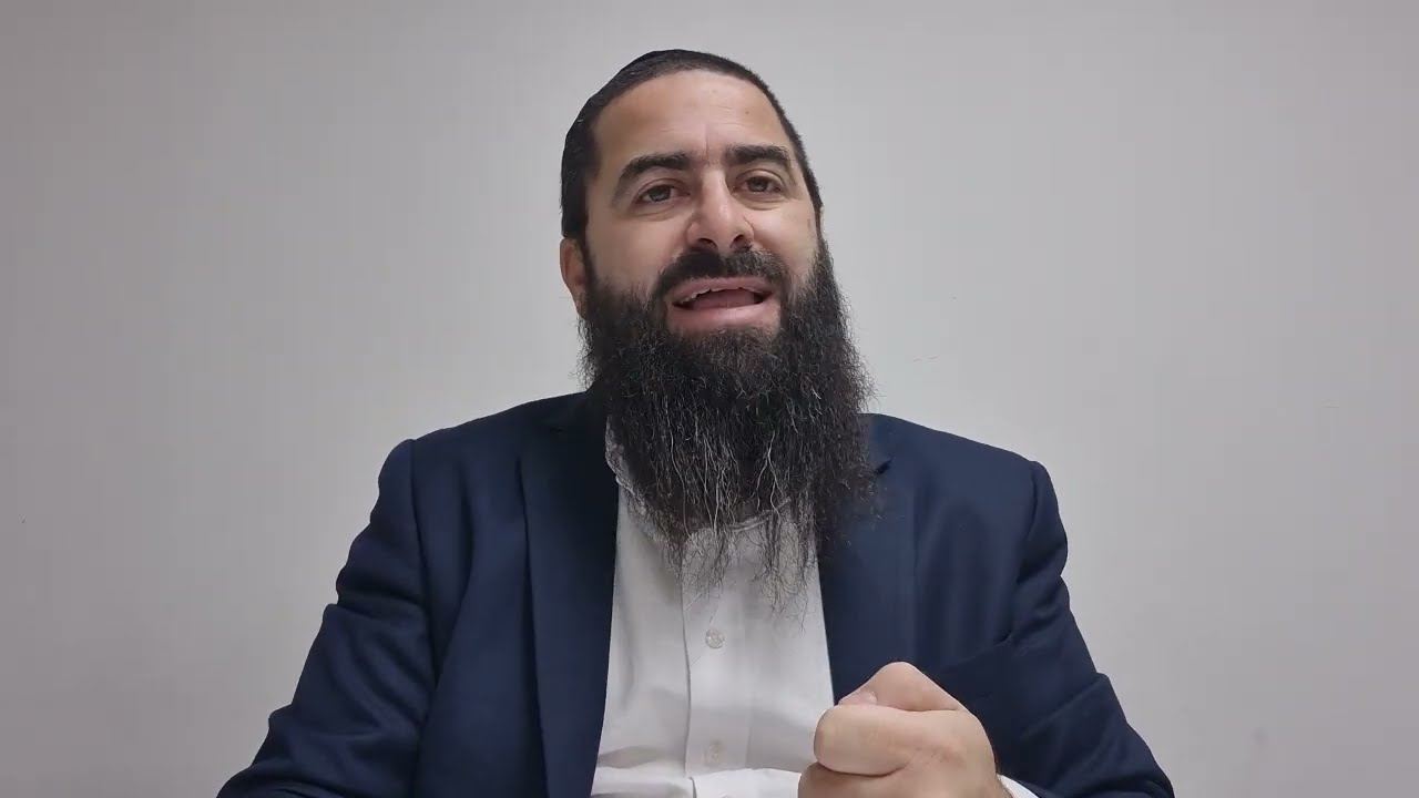 Poursuivi Par La Richesse !