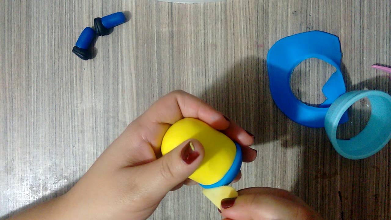 Aulinha surpresa!!! Minnions em biscuit!!! 😍😍
