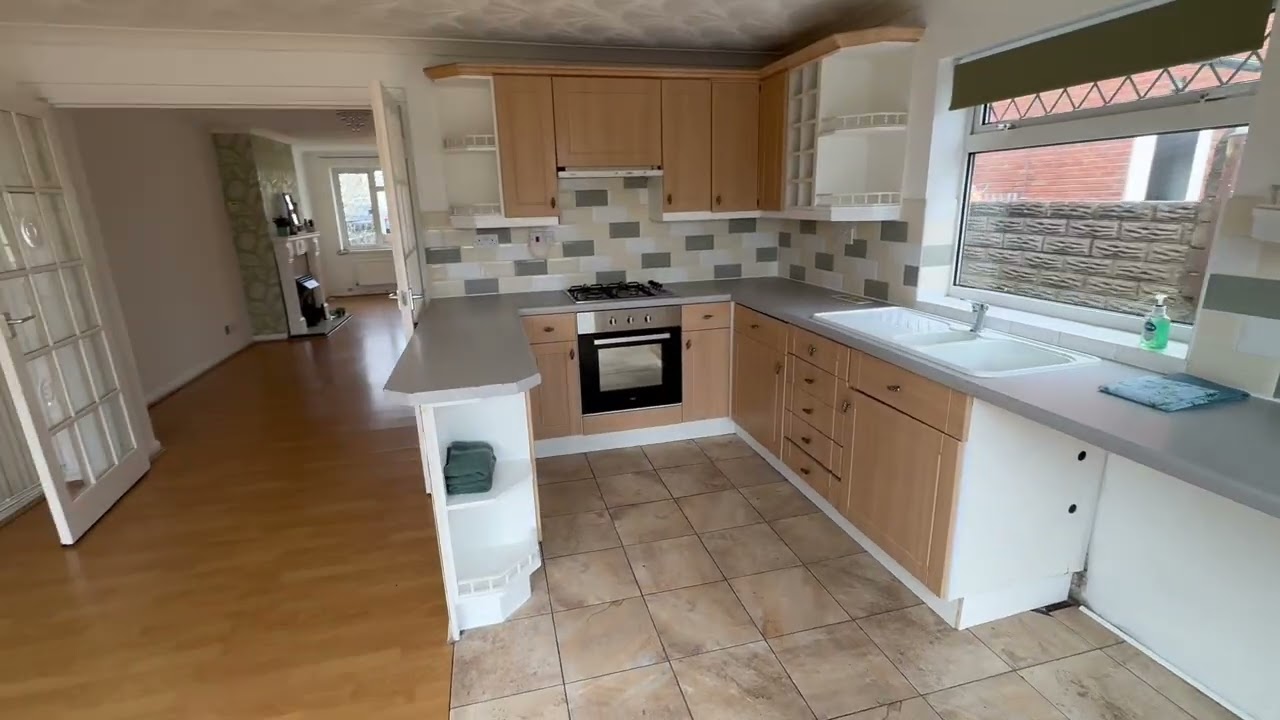HEOL FAWR, BROADLANDS, NORTH CORNELLY 1080p30