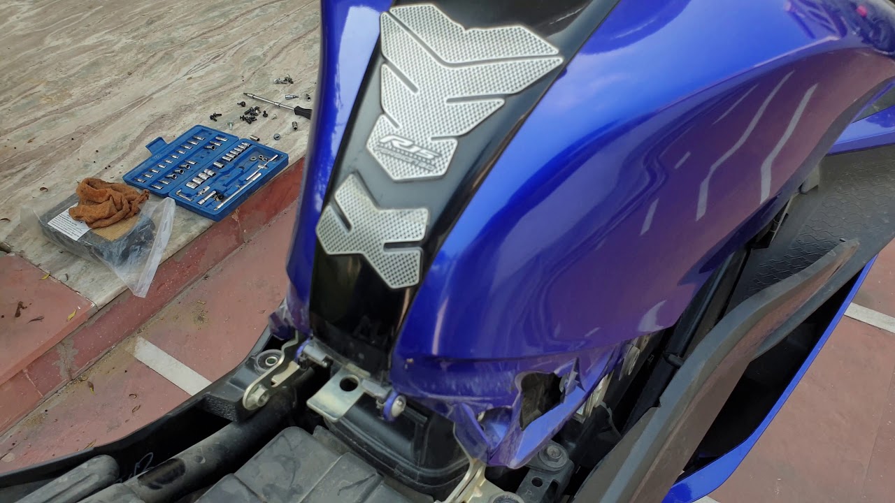 Yamaha YZF R15 V3 | Air filter change | Tank removal | reinstallation