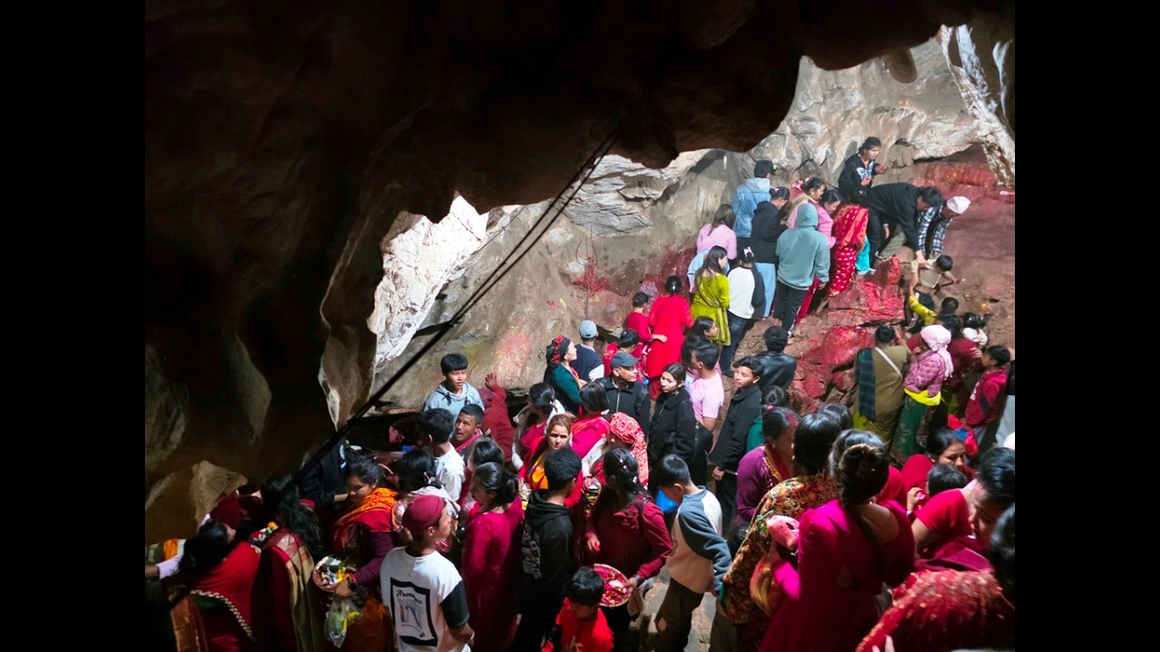 Guptwar gufa, Dhading