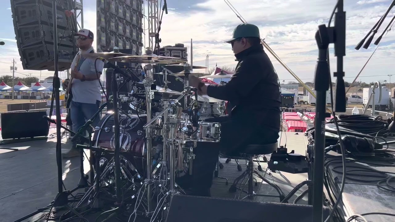 “El cafetero” soundcheck Laredo Tx