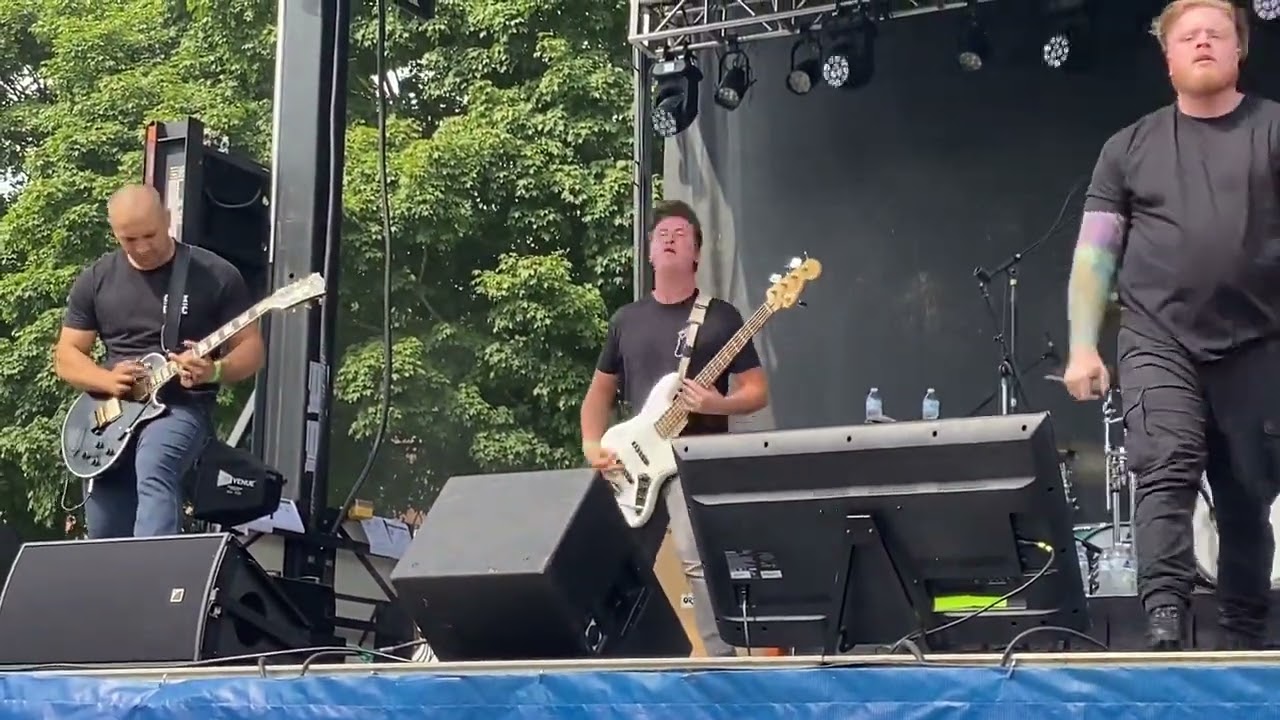 Wolves at the Gate start of set, Sonfest 2022