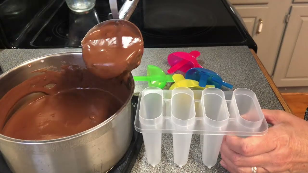 One Sweet Treat You Will Make Over And Over! Homemade fudgsicles! 